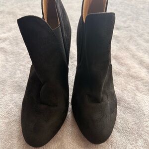 Bella Marie Elegant Black Ankle Booties
